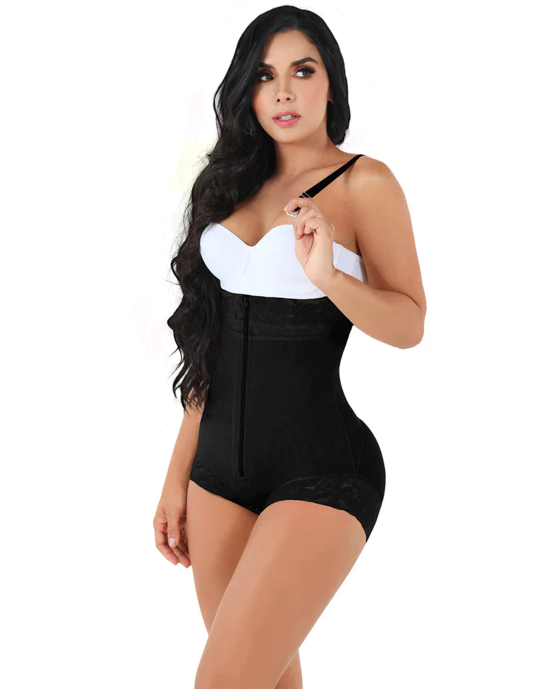 SILHOUETTE LUX: FAJA MOLDEADORA SIN TIRANTES CON DISEÑO AUDAZ QUE REALZA TUS CURVAS
