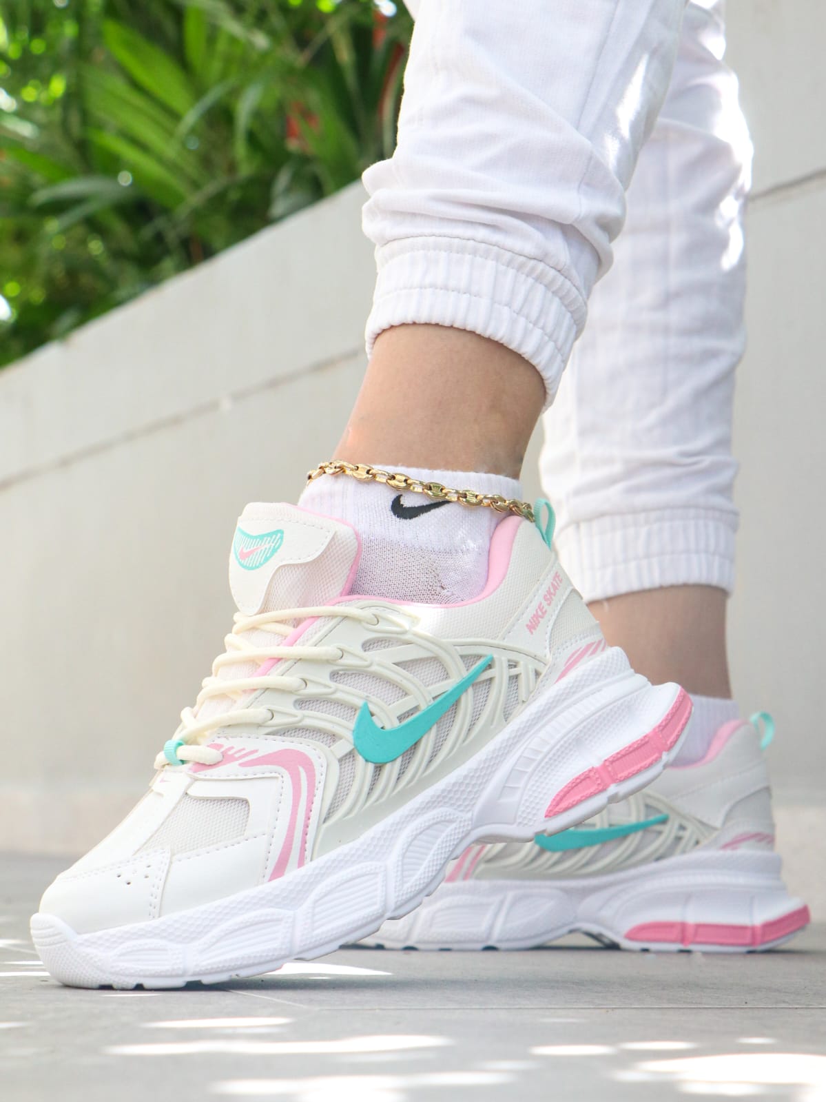 Tenis Nike Araña 3.0 DROPI CUP